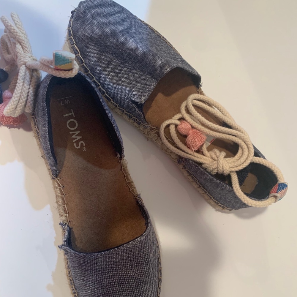 Toms espadrilles size 7